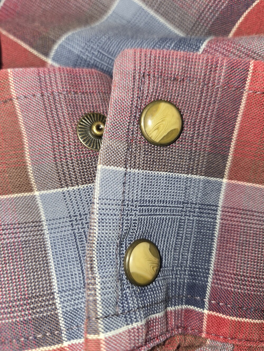 Wrangler Red and Blue Plaid Western Snap Shirt, Size Large - Picture 8 of 9